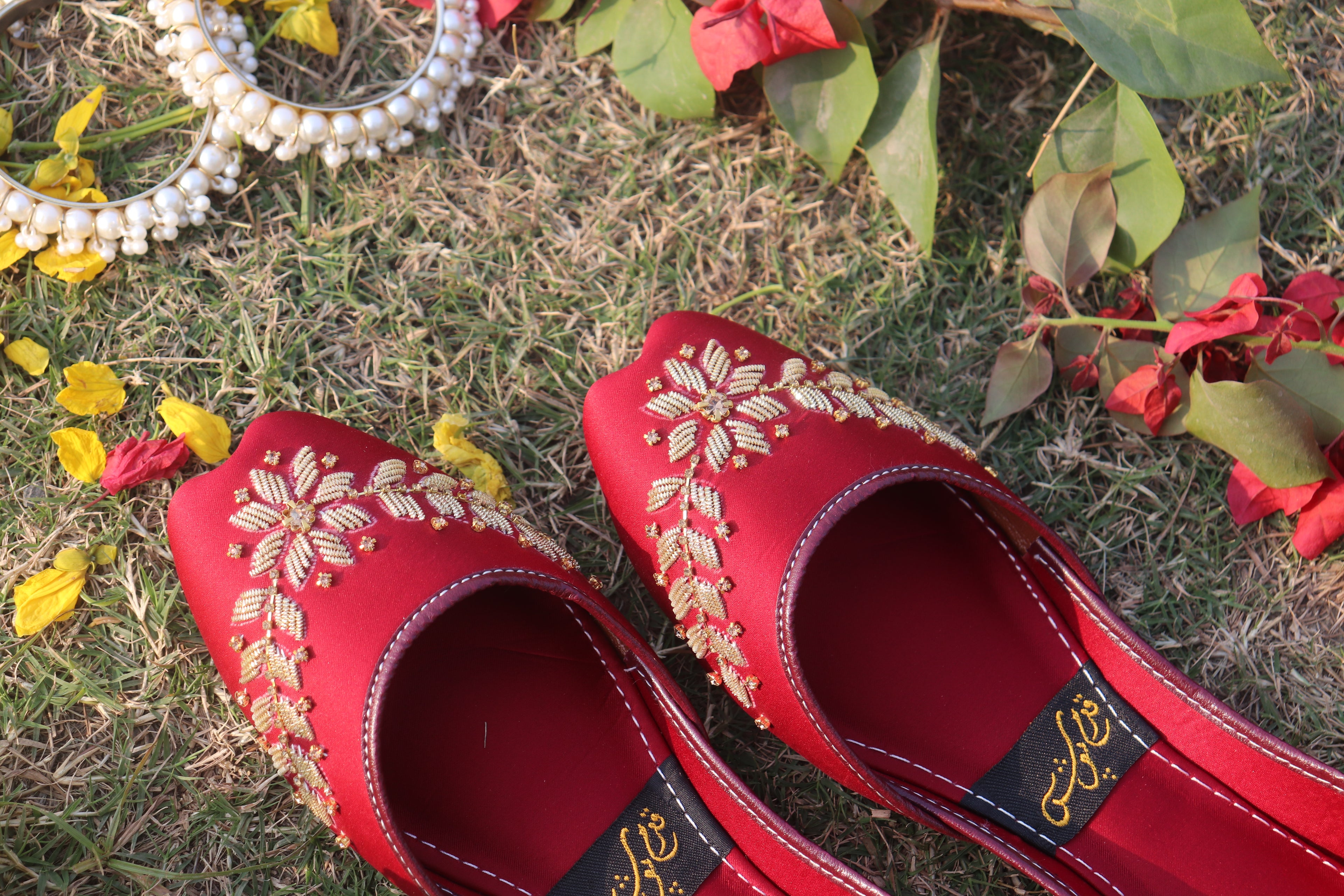 Red Handcrafted Embroidered Mojaris