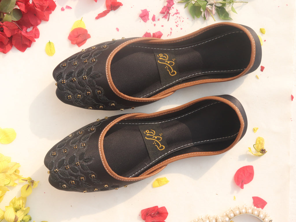 Midnight Blue Handcrafted Leaf Motif Mojaris