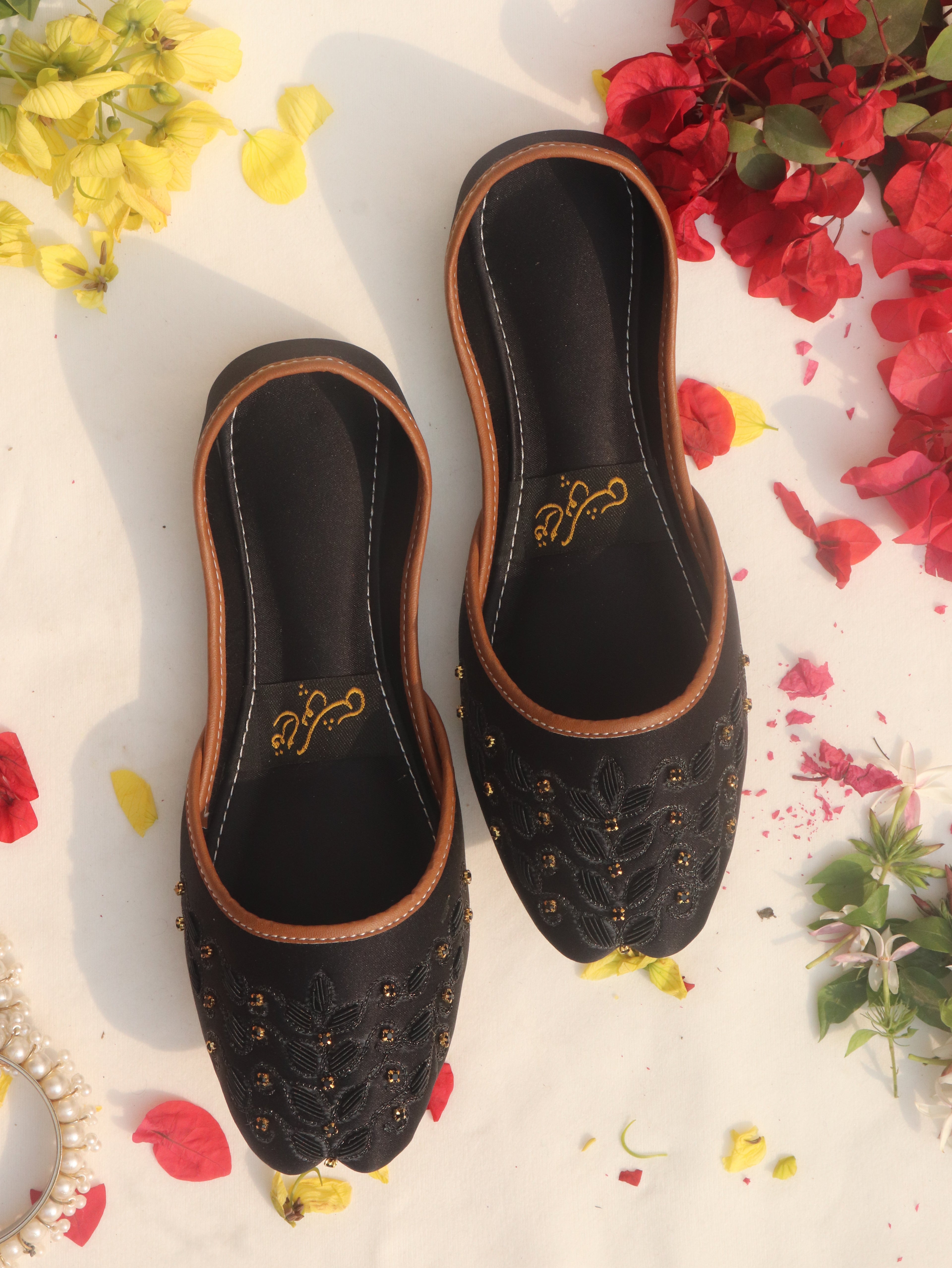 Midnight Blue Handcrafted Leaf Motif Mojaris