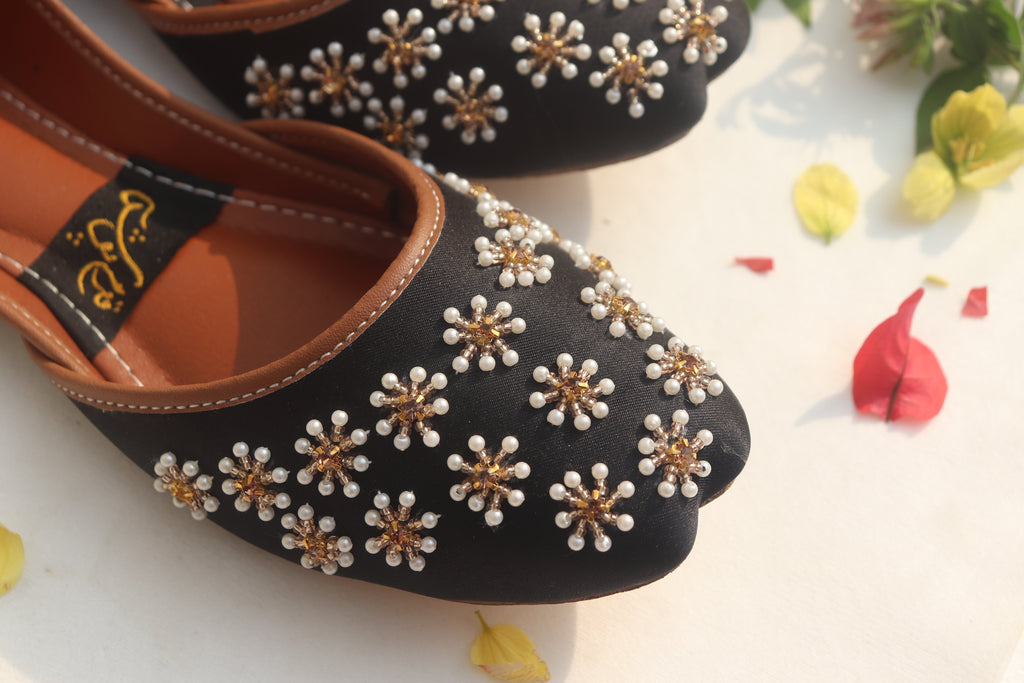 Black Hand-Embellished Beaded Mojaris