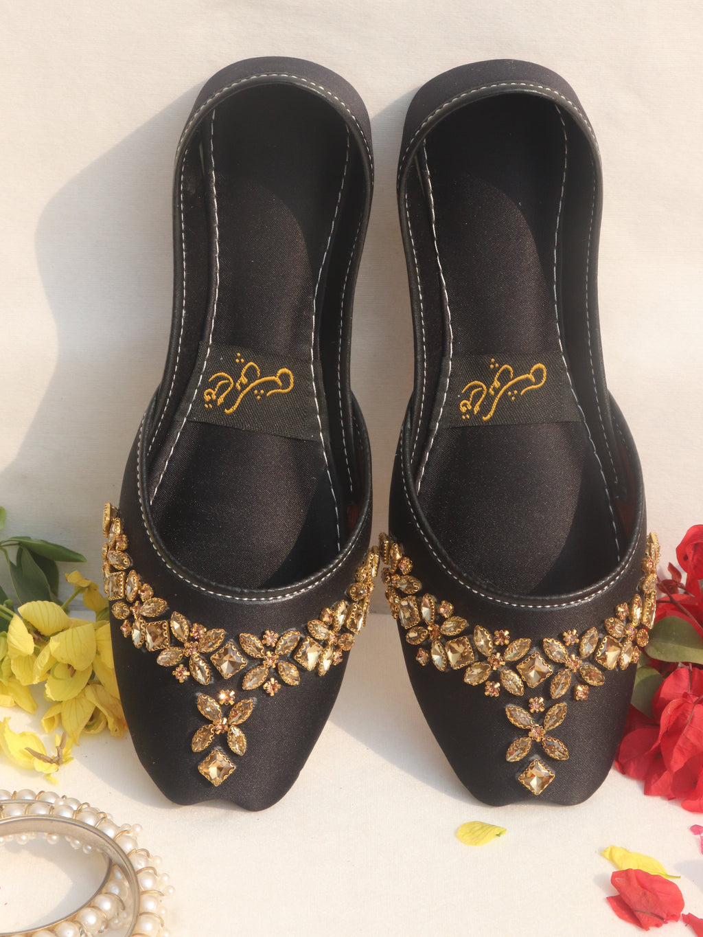 Black Stonework Mojaris Jutti